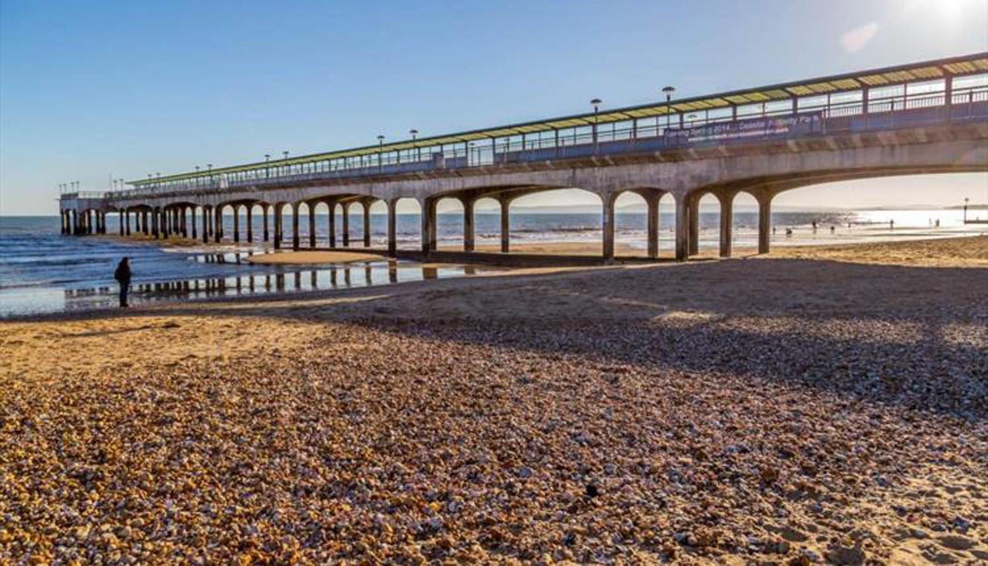 A Beautiful Apartment With Stunning Sea Views & Private Balcony Bournemouth Exterior foto